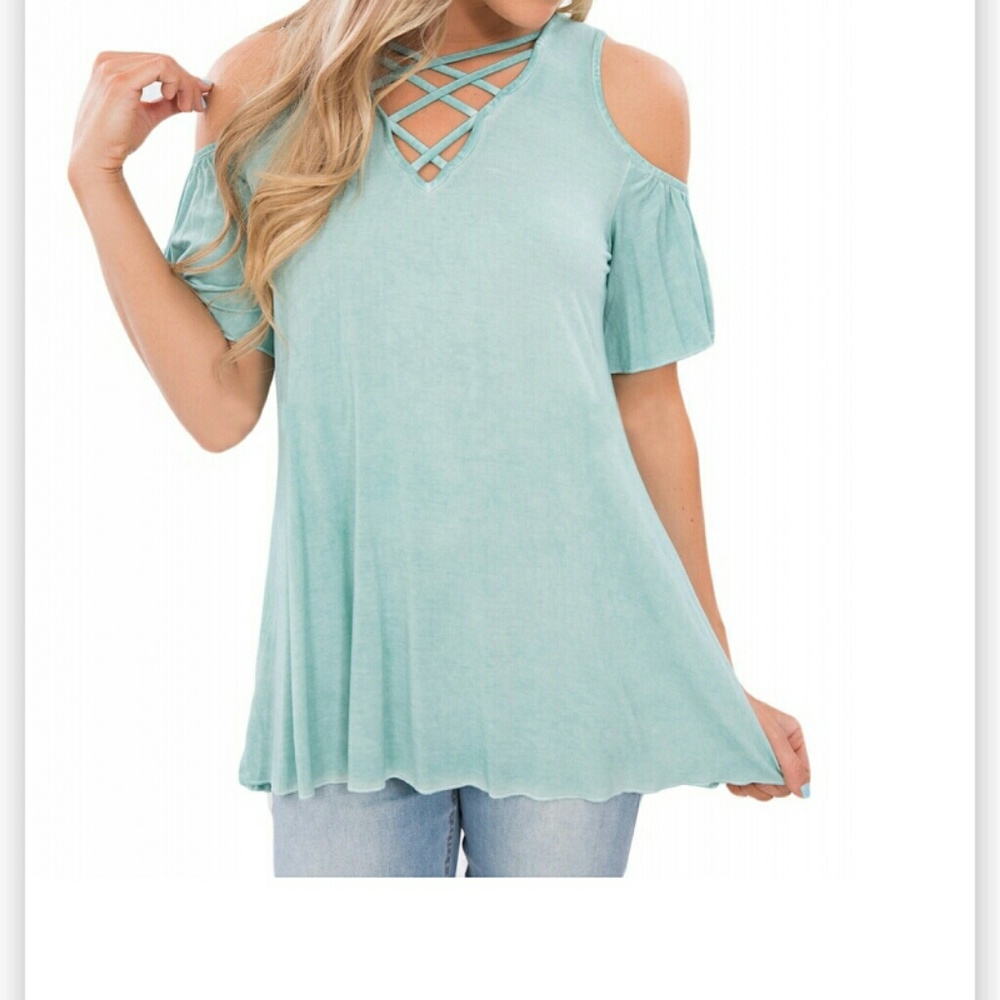 NWOT BOUTIQUE TOP